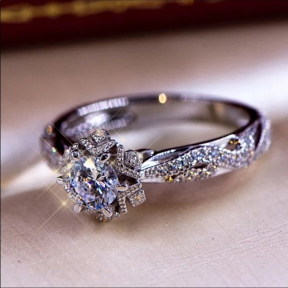 NEW 925 SILVER ROUND DIAMOND RING - Picture 6 of 7